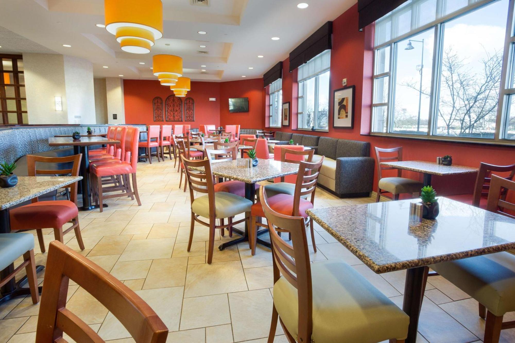 Drury Inn & Suites Columbus Grove City Bagian luar foto