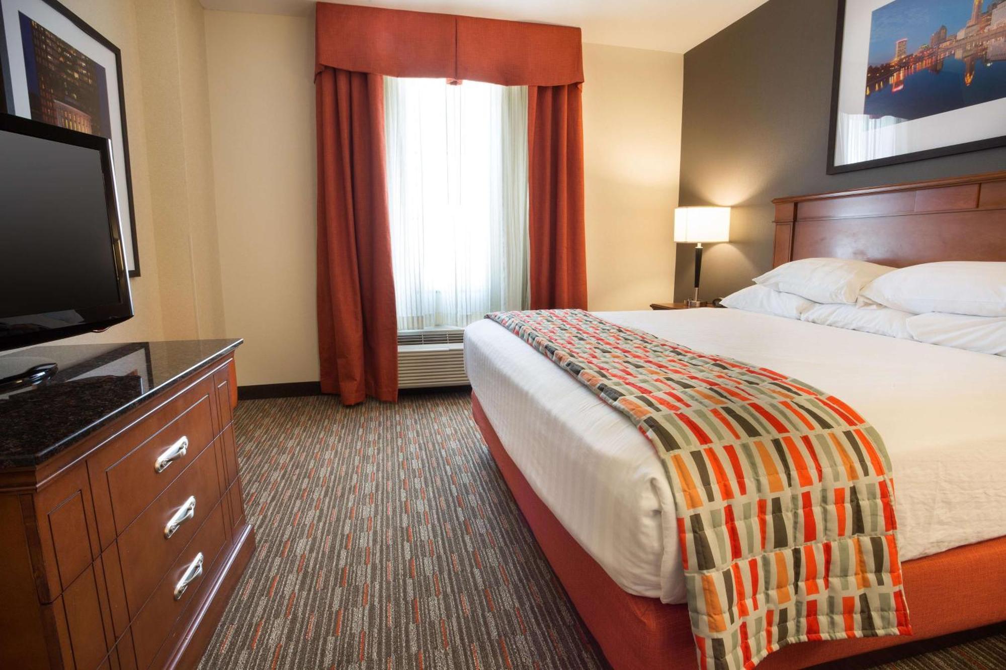 Drury Inn & Suites Columbus Grove City Bagian luar foto