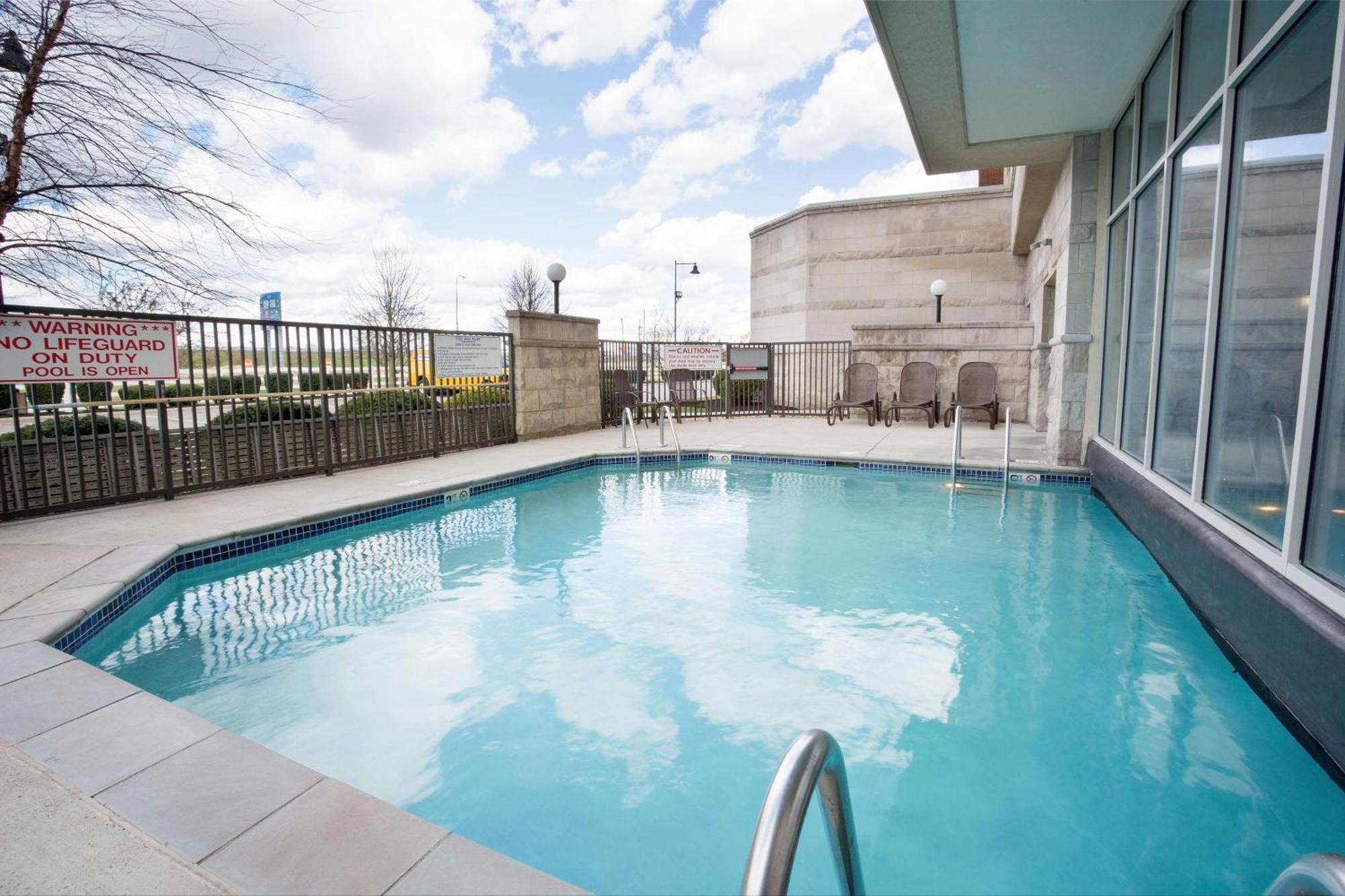 Drury Inn & Suites Columbus Grove City Bagian luar foto